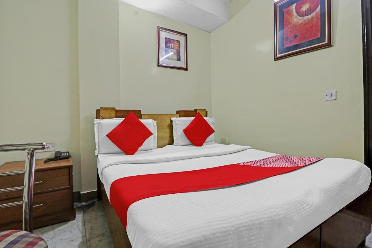 Hotel Flagship Sp Residency Near Sarita Vihar Metro Station 3*